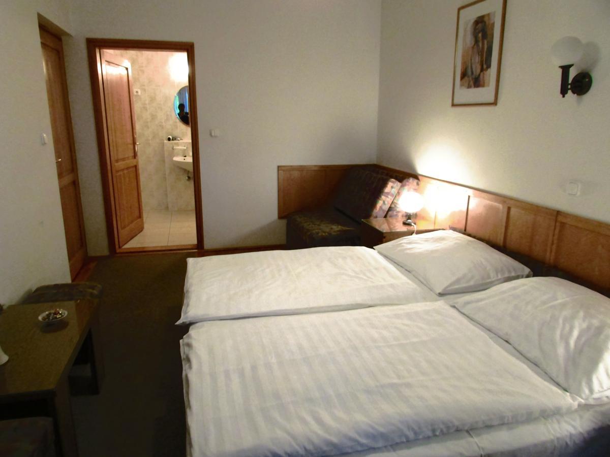 Gruendner Vendeghaz Bed & Breakfast Siofok Dış mekan fotoğraf